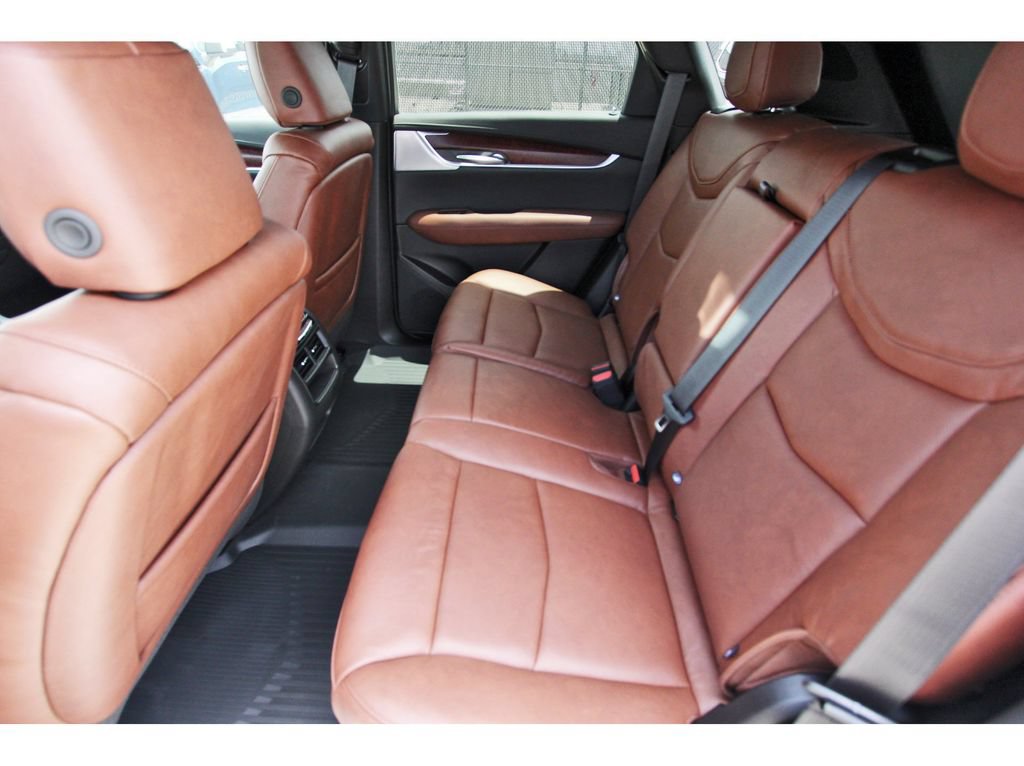 New 2026 Cadillac XT5 Premium Luxury w/ Driver Assist Package FWD image 7