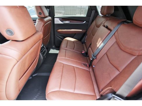 New 2026 Cadillac XT5 Premium Luxury w/ Driver Assist Package FWD image 7