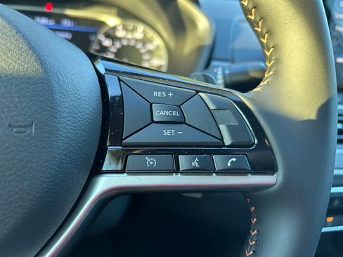Used 2025 Nissan Altima 2.5 SR FWD image 20