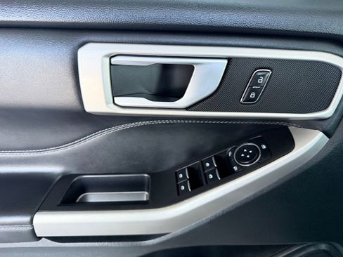 Certified 2023 Ford Explorer XLT w/ Equipment Group 202A image 14