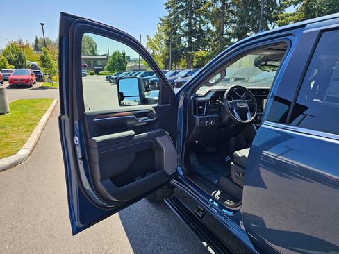 New 2026 GMC Sierra 3500 Denali w/ Denali Reserve Package AWD/4WD image 20