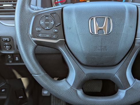 Used 2021 Honda Pilot EX image 20
