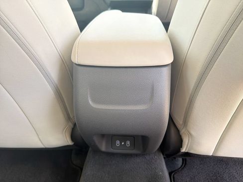 Used 2024 Hyundai Sonata SEL w/ Convenience Package FWD image 18