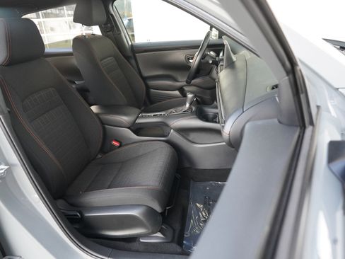 Used 2025 Honda HR-V Sport image 26