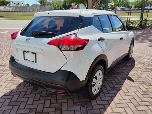 Used 2020 Nissan Kicks S image 68