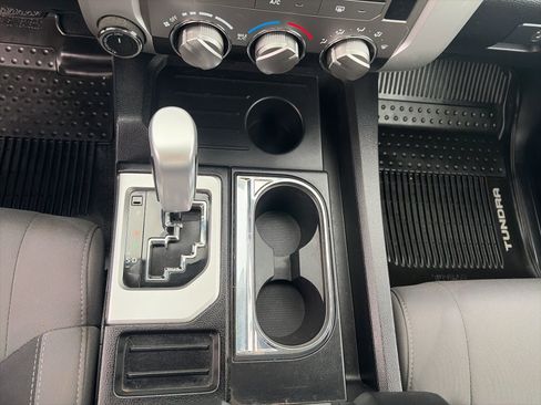 Used 2020 Toyota Tundra SR5 w/ SR5 Upgrade Package image 20