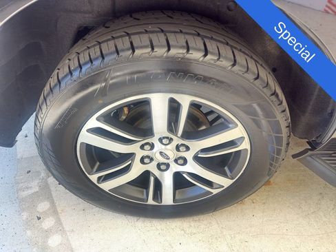 Used 2024 Ford Expedition Limited AWD/4WD image 10