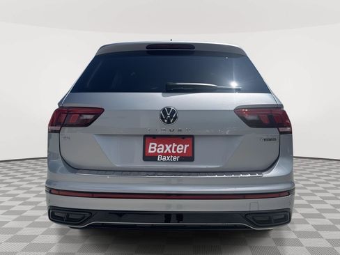 Used 2023 Volkswagen Tiguan SE R-Line AWD/4WD image 8