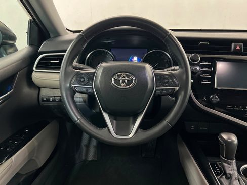 Used 2018 Toyota Camry XLE w/ Driver Assist Package FWD image 12