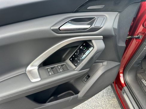 New 2025 Audi Q5 Premium Plus image 32