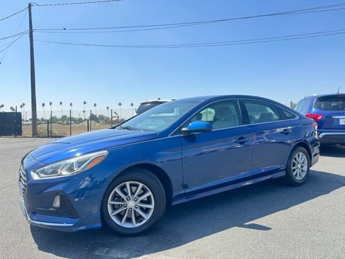 Used 2019 Hyundai Sonata SE FWD image 2