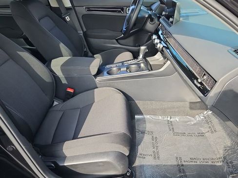 Used 2024 Honda Civic EX image 17