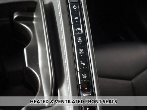 Used 2023 Chevrolet Corvette Stingray Premium Cpe w/ Battery Protection Package RWD image 8
