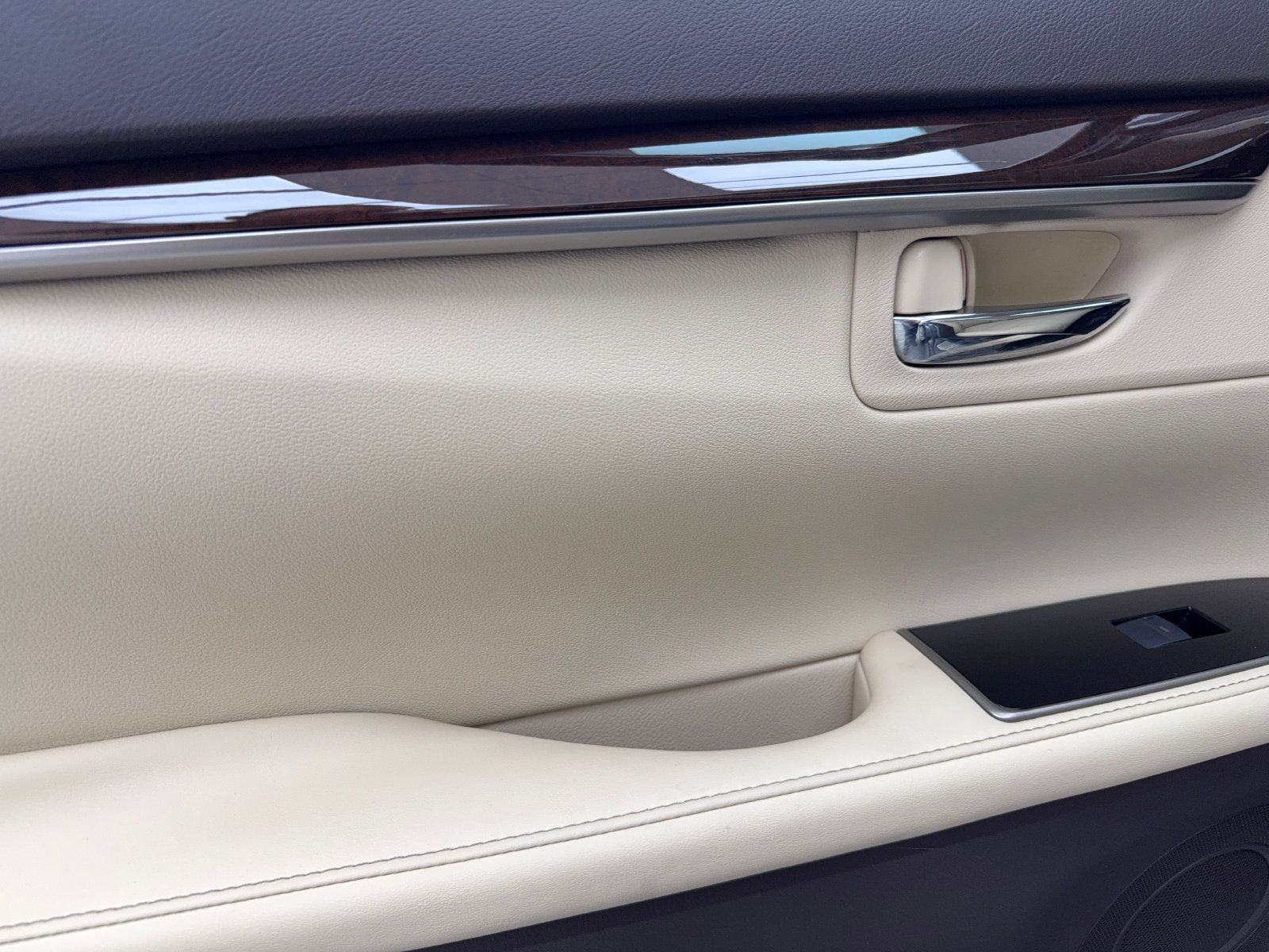 Used 2017 Lexus ES 350 w/ Premium Package FWD image 39