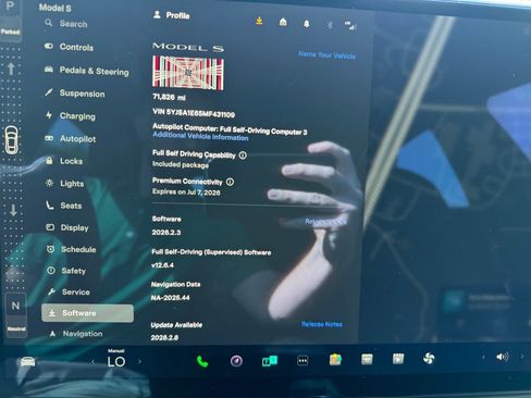 Used 2021 Tesla Model S Plaid image 11