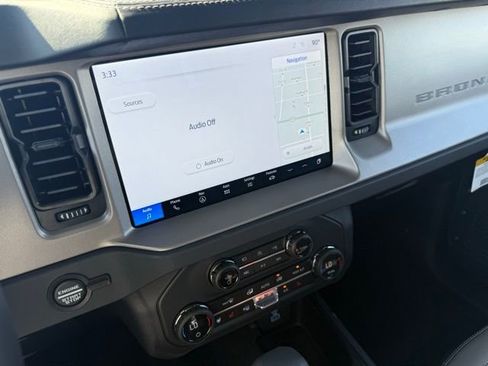 New 2025 Ford Bronco Outer Banks image 14