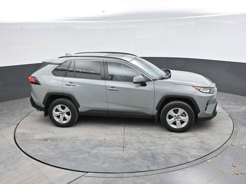 Used 2021 Toyota RAV4 XLE w/ Convenience Package image 37