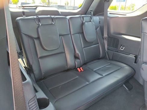 Used 2026 Ford Explorer ST-Line w/ ST-Line Street Pack RWD image 20