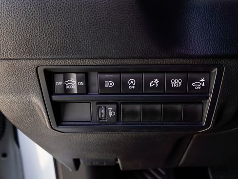 Used 2024 Toyota Tundra SR5 w/ SR5 Premium Package AWD/4WD image 18
