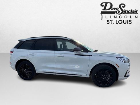 New 2026 Lincoln Corsair Grand Touring image 4