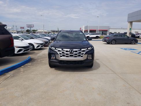 Used 2022 Hyundai Santa Cruz SEL w/ Activity Package image 2