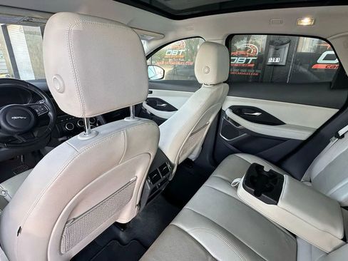 Used 2020 Jaguar E-PACE SE image 11