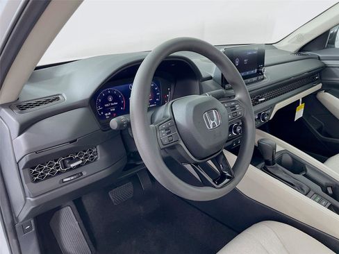 New 2025 Honda Accord SE image 9