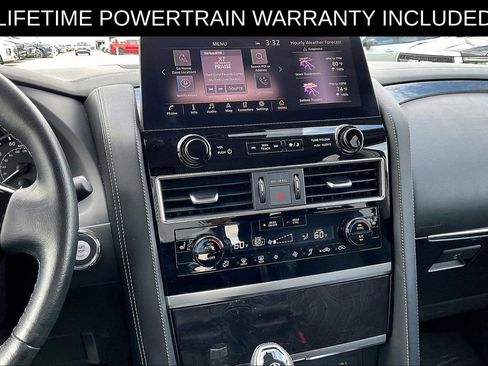 Certified 2024 INFINITI QX80 Luxe image 8