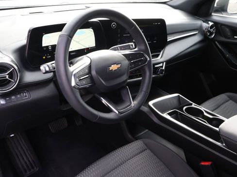 Certified 2025 Chevrolet Equinox LT image 29