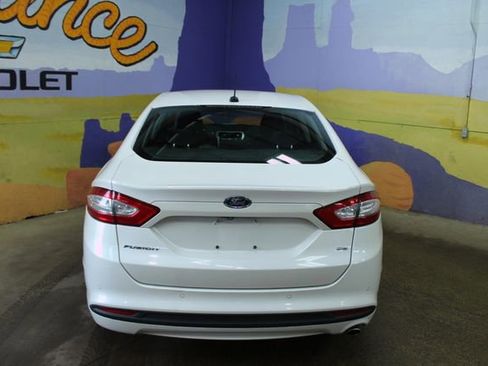Used 2015 Ford Fusion SE image 6