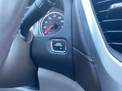 Used 2019 GMC Acadia SLT w/ LPO, Floor Liner Package FWD image 21