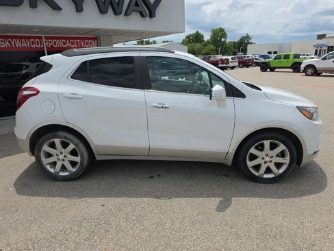 Used 2017 Buick Encore Premium w/ Experience Buick Package FWD image 2