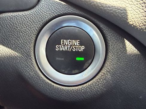 Used 2024 Chevrolet Equinox LS FWD image 28