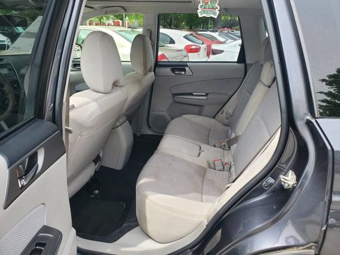 Used 2012 Subaru Forester 2.5X Premium w/ All-Weather Pkg image 14