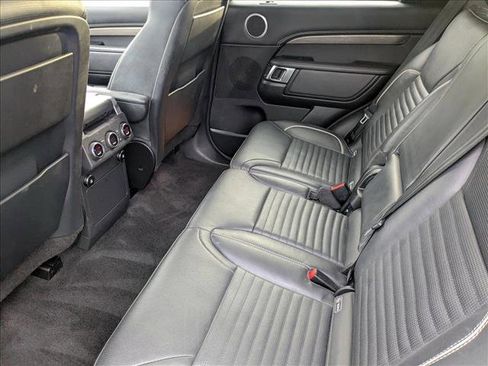 Used 2020 Land Rover Discovery HSE Luxury image 20