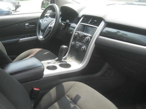 Used 2014 Ford Edge SE w/ Equipment Group 101A image 19