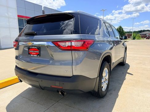 Used 2018 Chevrolet Traverse LT FWD image 6