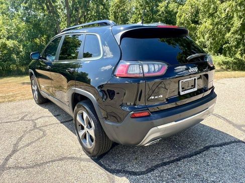 Used 2022 Jeep Cherokee Limited AWD/4WD image 2