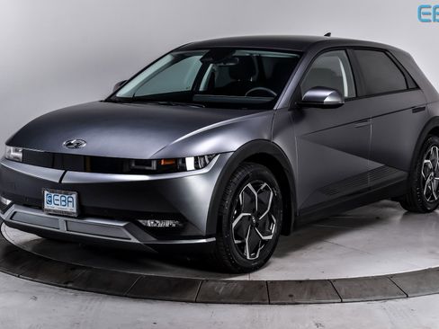 Used 2024 Hyundai Ioniq 5 SEL image 2