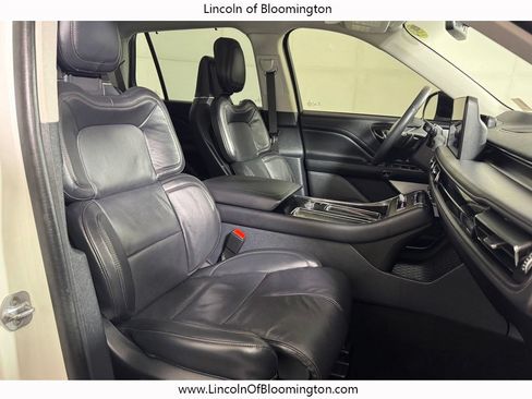 Used 2025 Lincoln Aviator Reserve w/ Equipment Group 201A AWD/4WD image 11