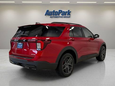 New 2026 Ford Explorer ST-Line w/ ST-Line Street Pack image 7