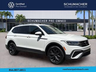 Certified 2024 Volkswagen Tiguan SE FWD video 1