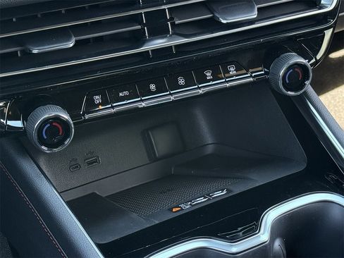 New 2026 Chevrolet Traverse Z71 w/ Enhanced Driving Package image 17