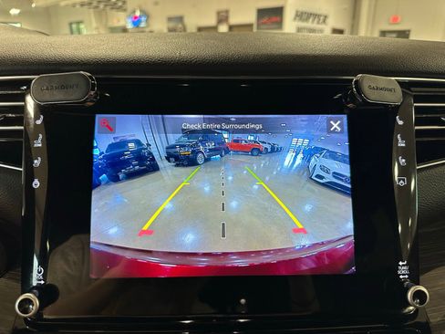 Used 2022 Jeep Wagoneer Series III image 32