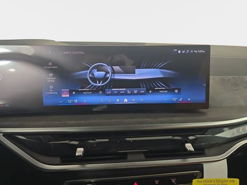New 2026 BMW X7 xDrive40i AWD/4WD image 25