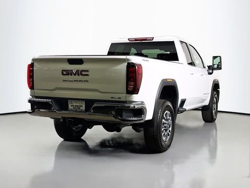 New 2026 GMC Sierra 2500 SLE w/ SLE Value Package; AWD/4WD image 7