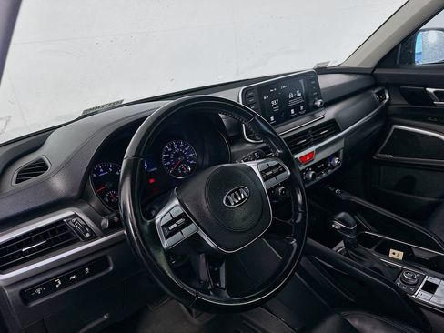 Used 2020 Kia Telluride S w/ S 8 Passenger Seating Package AWD/4WD image 9