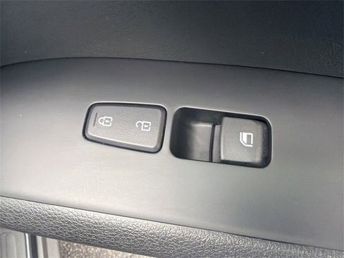 Certified 2024 Kia Soul LX image 30