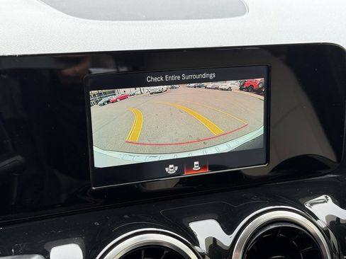 Certified 2021 Mercedes-Benz GLA 250 image 4