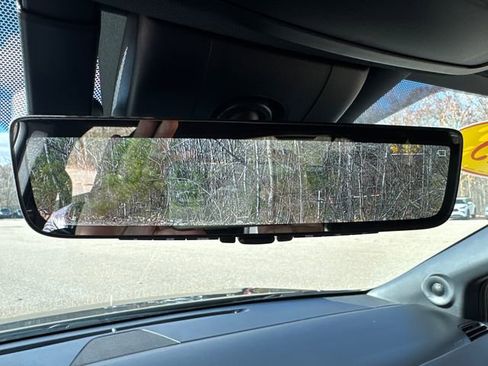 Used 2025 Toyota Sienna Platinum image 40